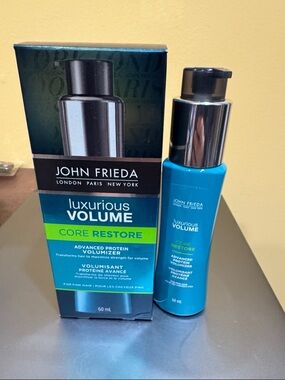 John Frieda - Luxurious Volume Core Restore Advanced Protein Volumizer - Blue
